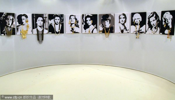 名媛畫像戴珠寶 珠寶展覽新創(chuàng)意